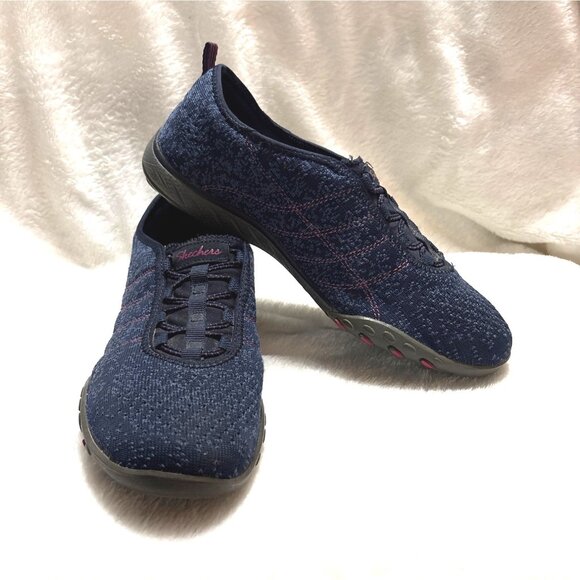 Skechers Womens Relaxed Fit Memory Foam Slip-On Shoes Navy Size 9.5 Comfortable - Picture 1 of 7